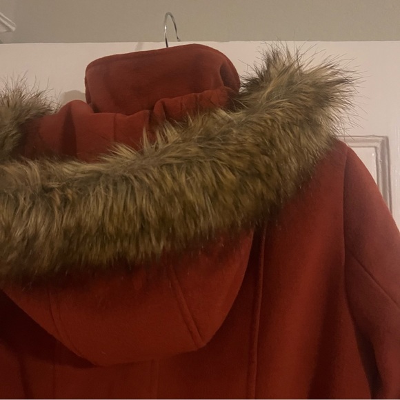 LIZ CLAIBORNE Peacoat w/ Detachable Faur Fur Trimmed Hood in Burnt Orange: Sz S - Picture 5 of 8